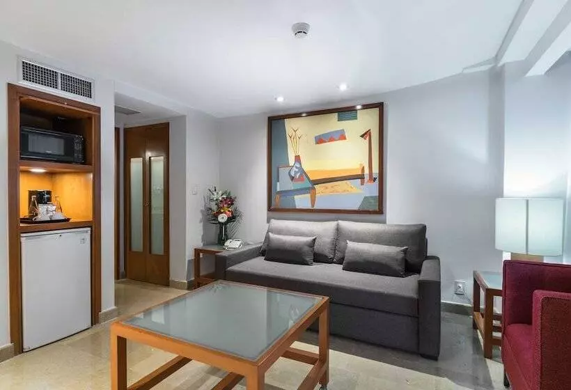 هتل Eurostars Zona Rosa Suites