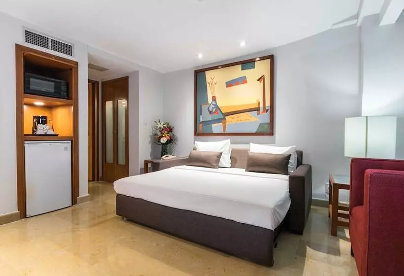 هتل Eurostars Zona Rosa Suites