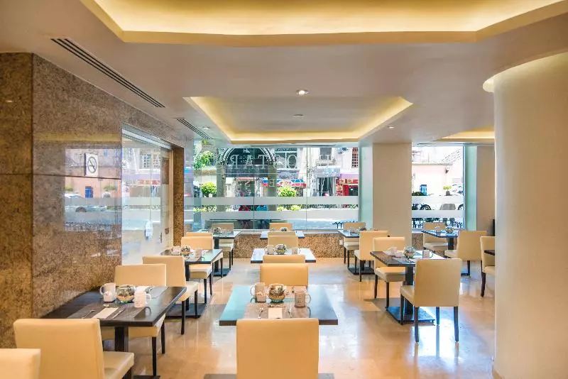 هتل Eurostars Zona Rosa Suites