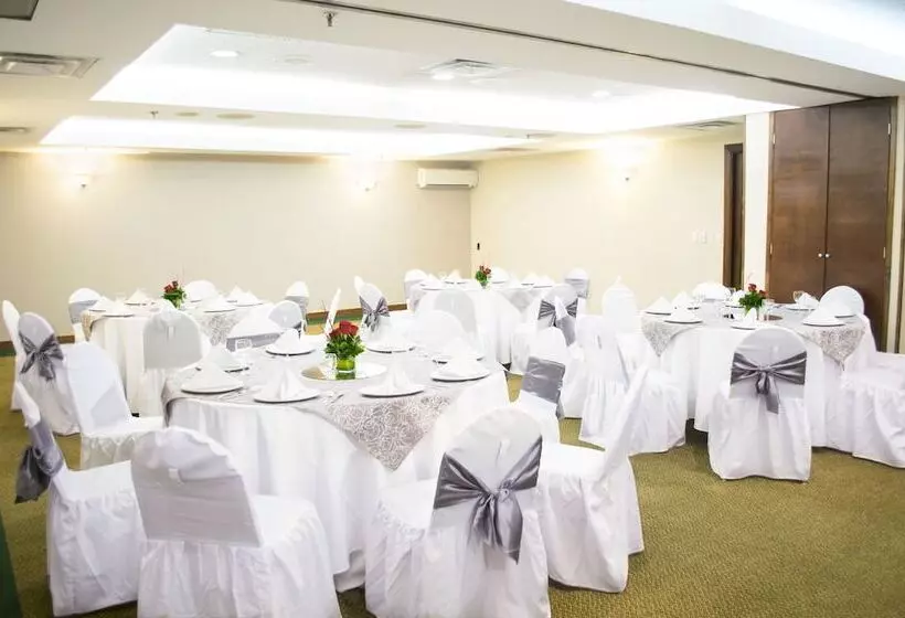 Istay Hotel Ciudad Juarez