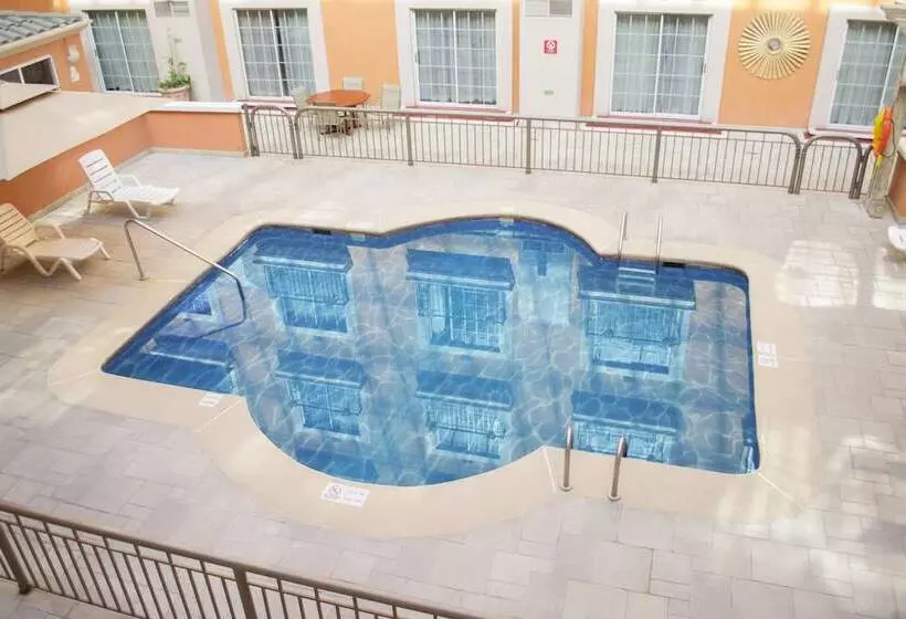 Istay Hotel Ciudad Juarez