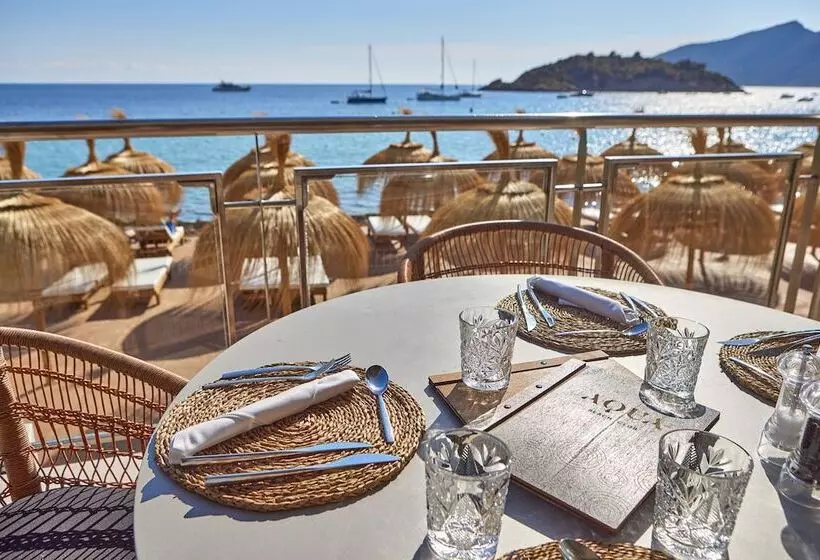 Universal Hotel Aquamarin