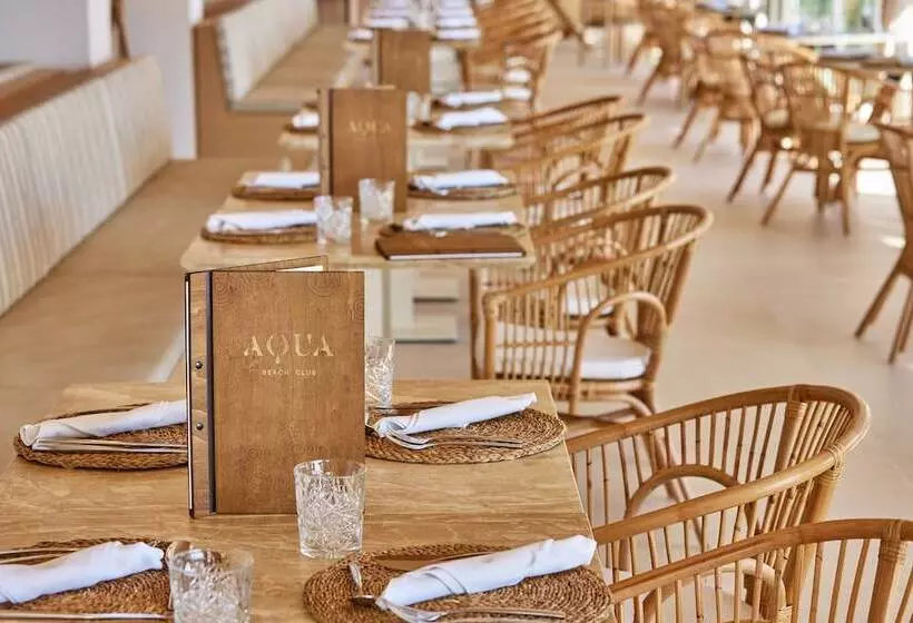 Universal Hotel Aquamarin