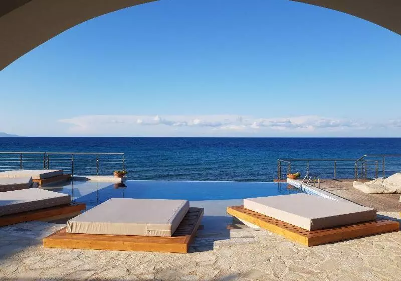 استراحتگاه Tsamis Zante Hotel & Spa