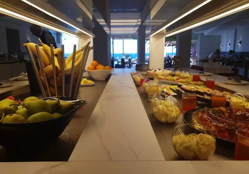 استراحتگاه Tsamis Zante Hotel & Spa