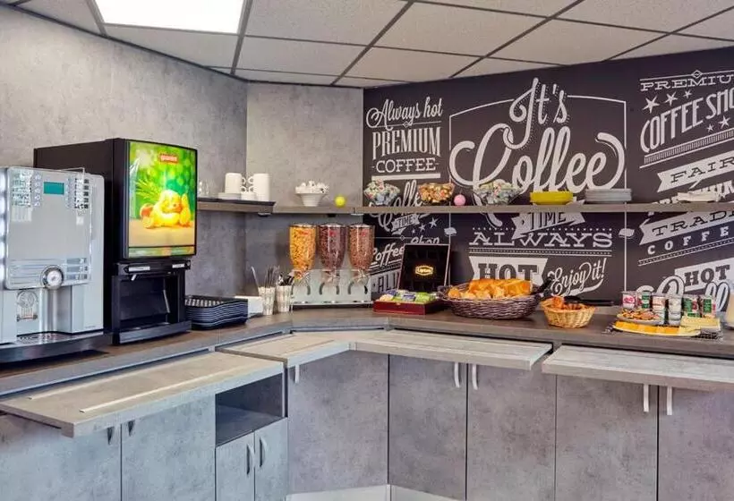 Welcomotel Les Mureaux