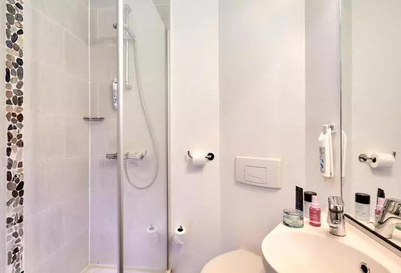 Welcomotel Les Mureaux