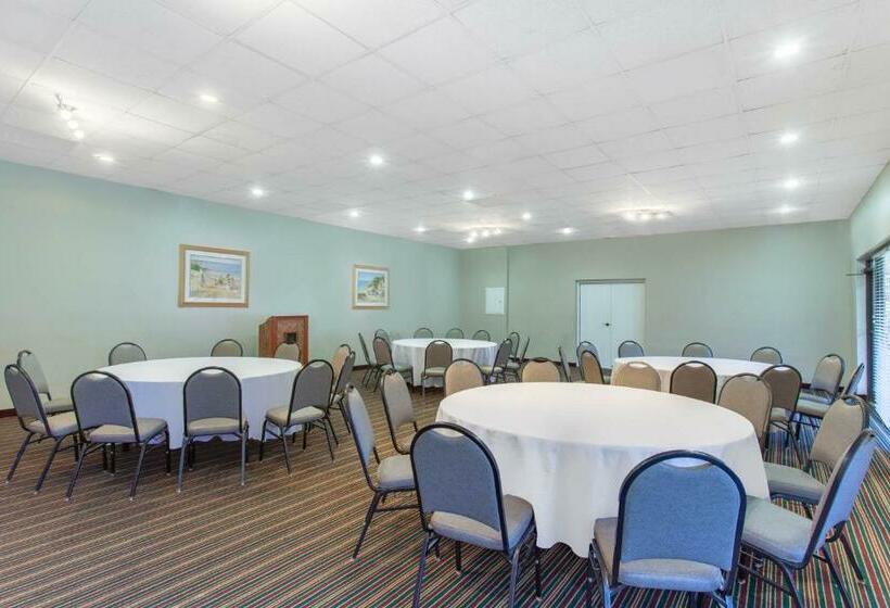 Grand Hotel Orlando At Universal Blvd   Shuttle To Theme Parks