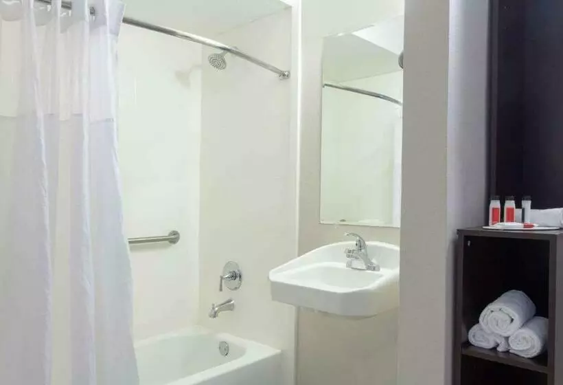 Grand Hotel Orlando At Universal Blvd Shuttle To Theme Parks