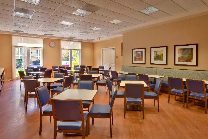 فندق Cortona Inn And Suites Anaheim Resort