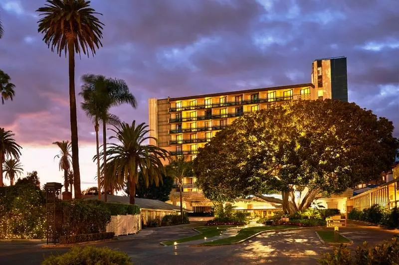 Fairmont Miramar Hotel & Bungalows