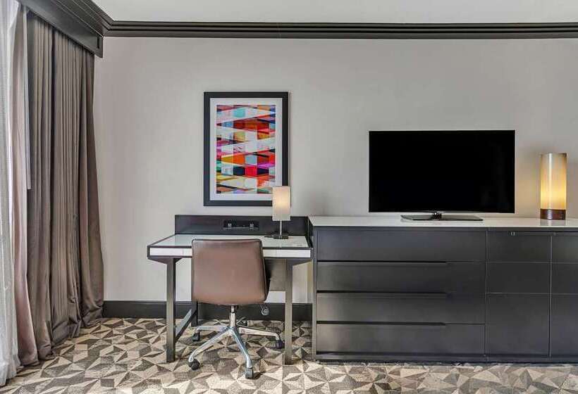 בית מלון כפרי Hilton Miami Downtown