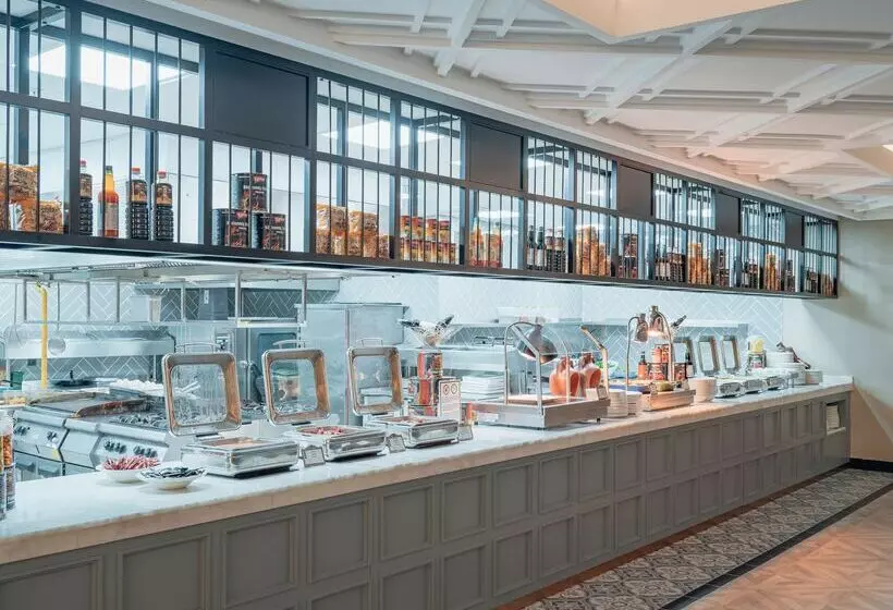 酒店 Kremlin Palace