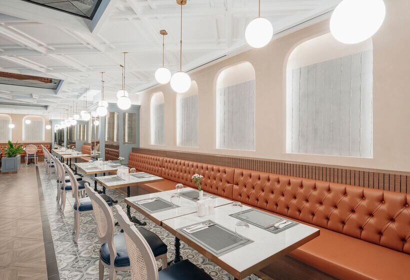 هتل Kremlin Palace