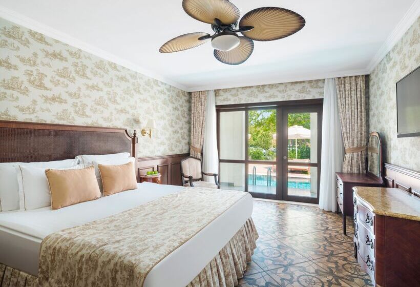 هتل Kremlin Palace