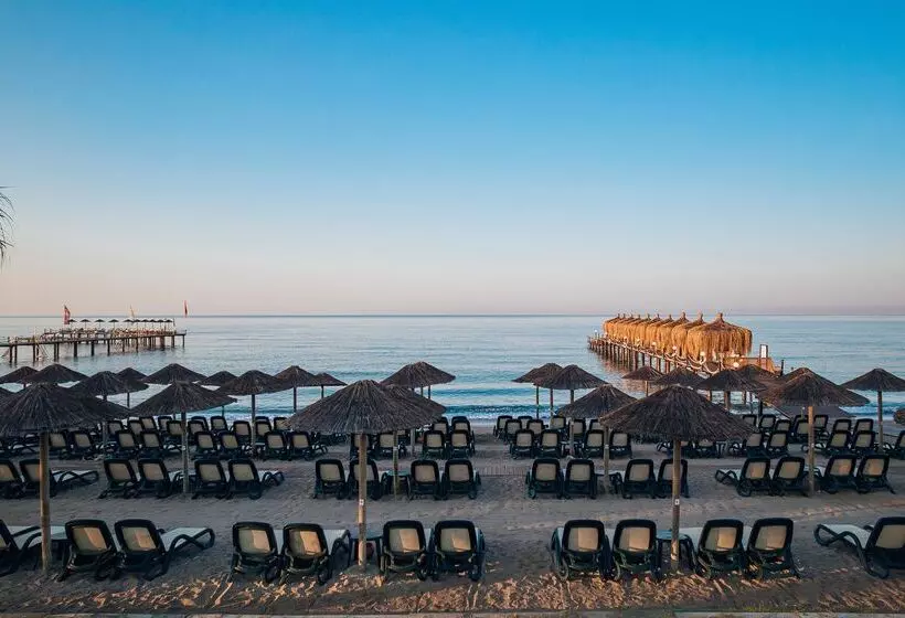 酒店 Kremlin Palace