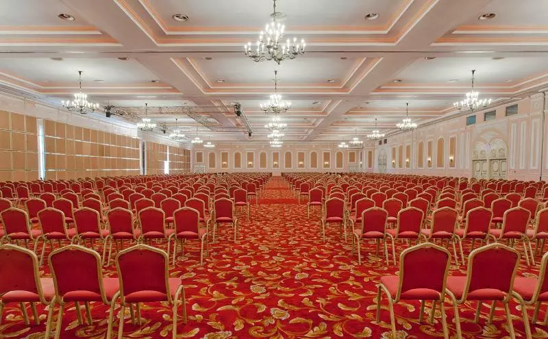 酒店 Kremlin Palace