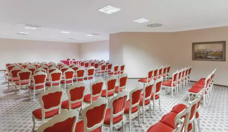 酒店 Kremlin Palace