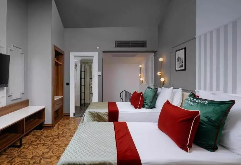 酒店 Kremlin Palace