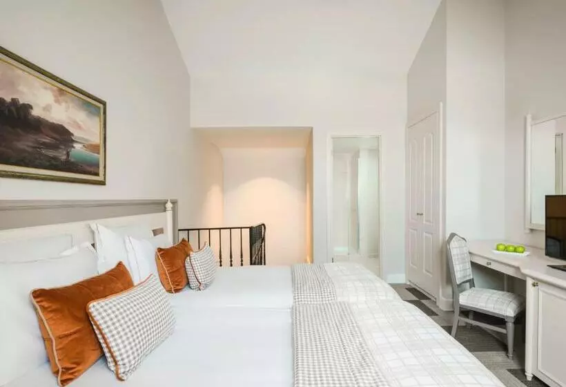 酒店 Kremlin Palace