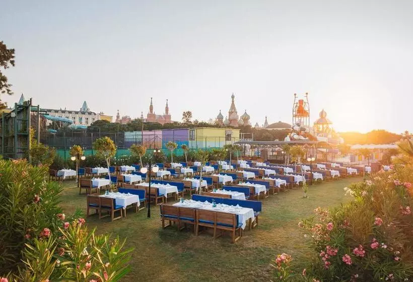 酒店 Kremlin Palace