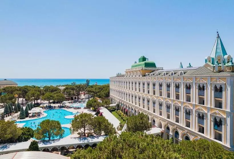 酒店 Kremlin Palace