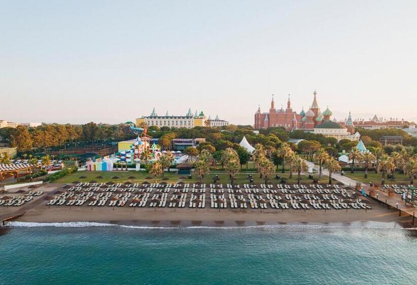 هتل Kremlin Palace