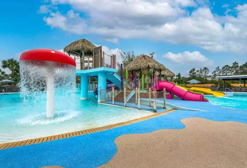 Отель Hilton Vacation Club Aqua Sol Orlando West