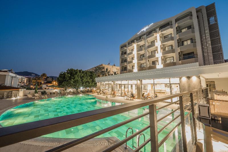 בית מלון כפרי Orka Nergis Beach  All Inclusive