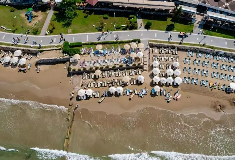 Отель Ozlem Garden