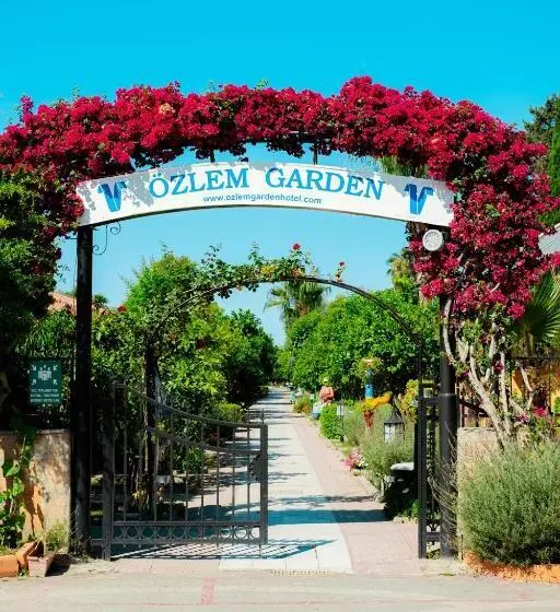 Отель Ozlem Garden