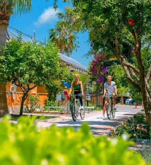 Отель Ozlem Garden