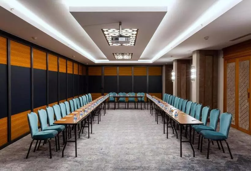 ホテル Royal Asarlik Beach