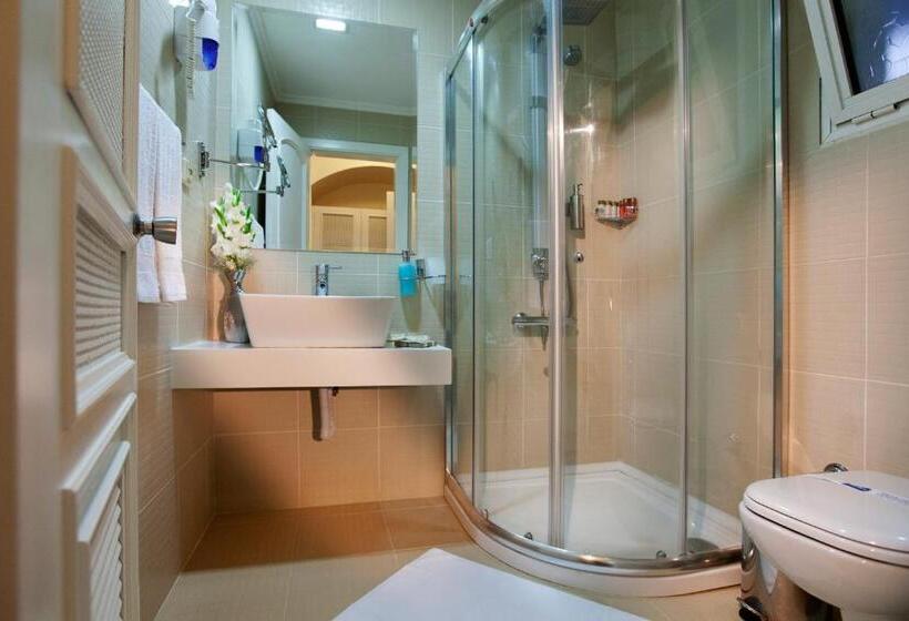 فندق Royal Asarlik Beach