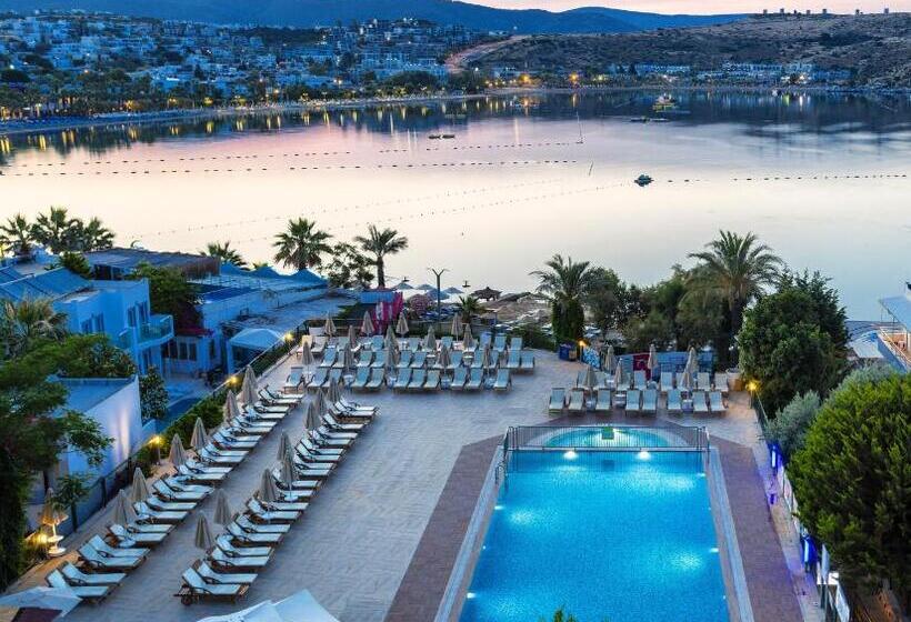 فندق Royal Asarlik Beach