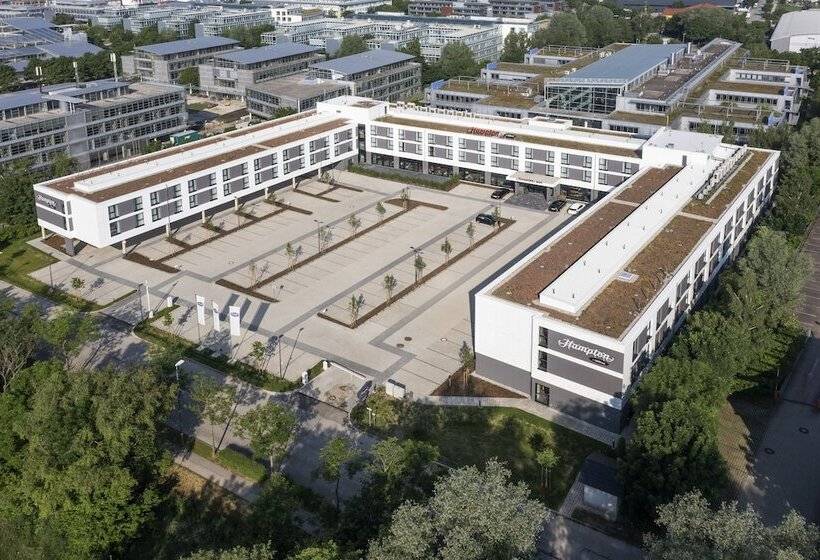 Hotel Hampton By Hilton Munich Airport South