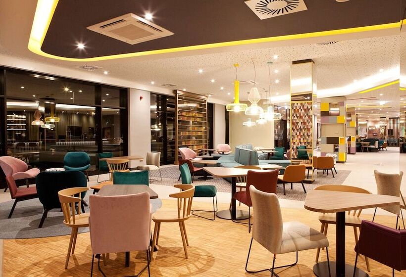 Hotel Hampton By Hilton Munich Airport South