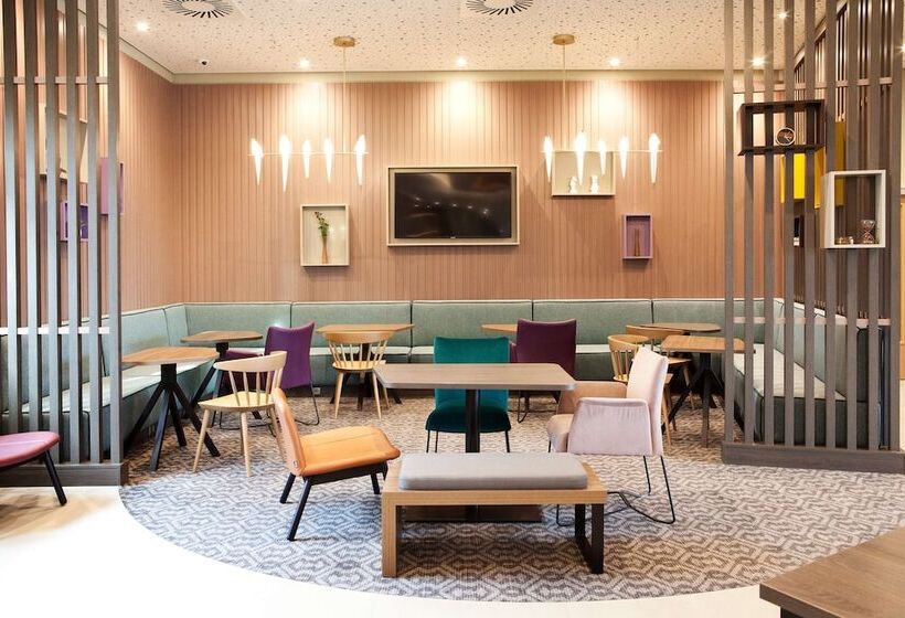 Hotel Hampton By Hilton Munich Airport South