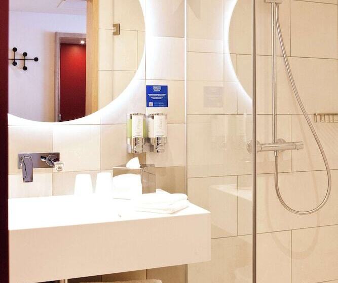 Hotel Hampton By Hilton Munich Airport South