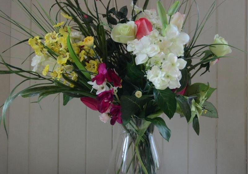 Acorn Court Country House