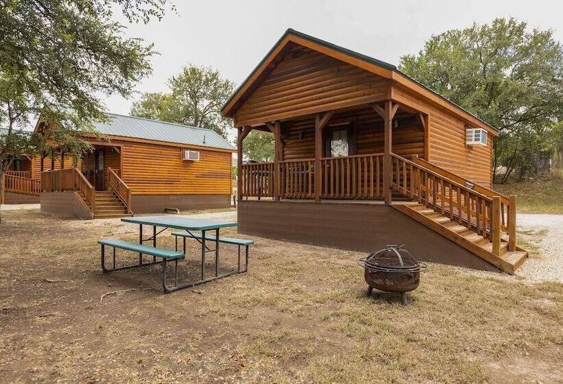Al S Hideaway Cabin And Rv Space, Llc