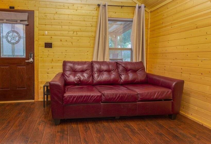 Al S Hideaway Cabin And Rv Space, Llc