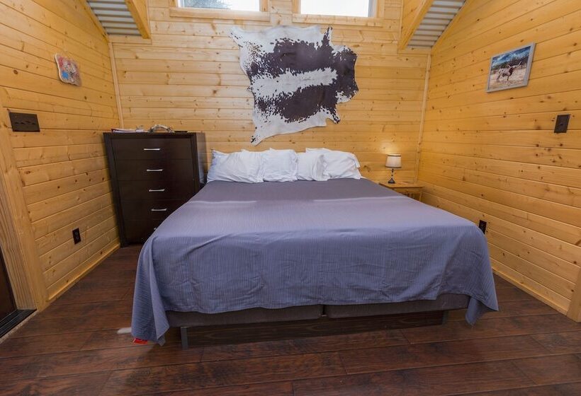 Al S Hideaway Cabin And Rv Space, Llc