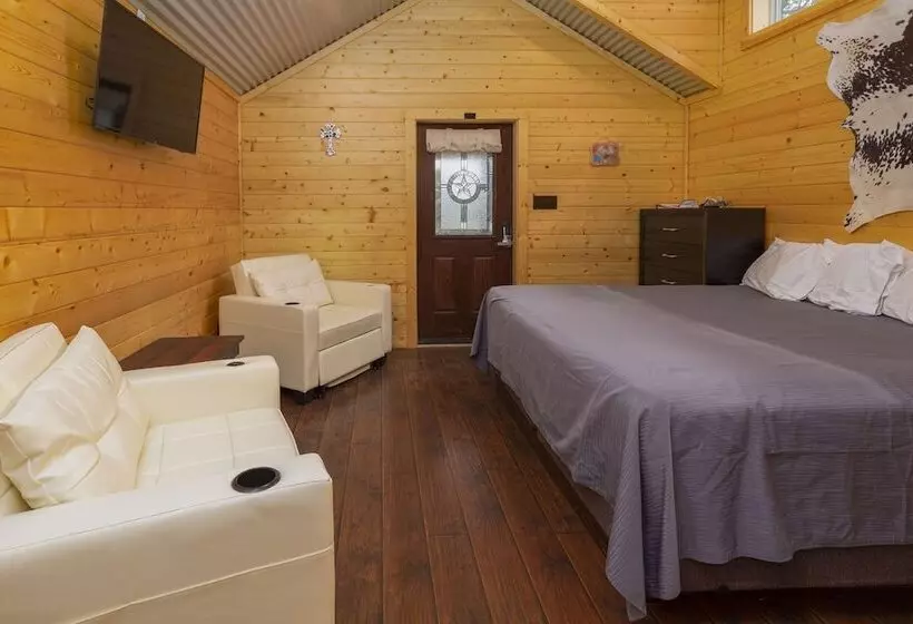 Al S Hideaway Cabin And Rv Space, Llc