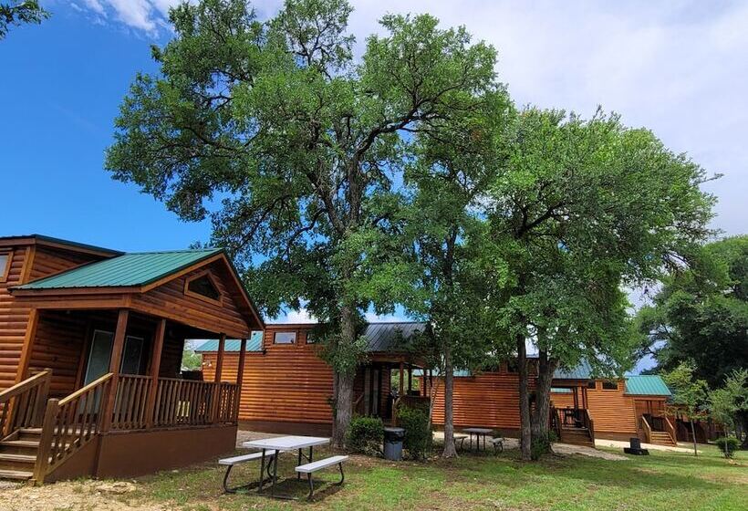 Al S Hideaway Cabin And Rv Space, Llc