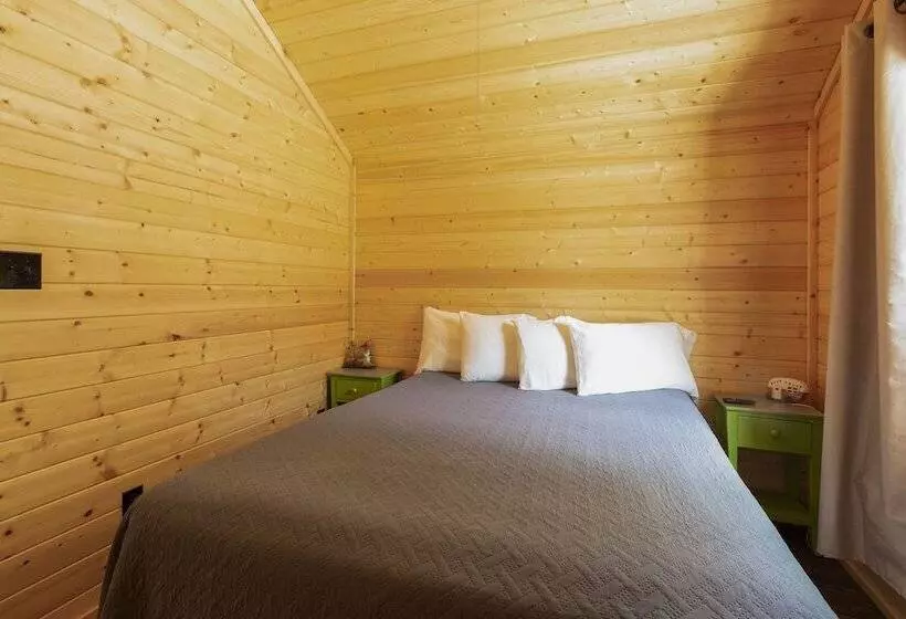 Al S Hideaway Cabin And Rv Space, Llc