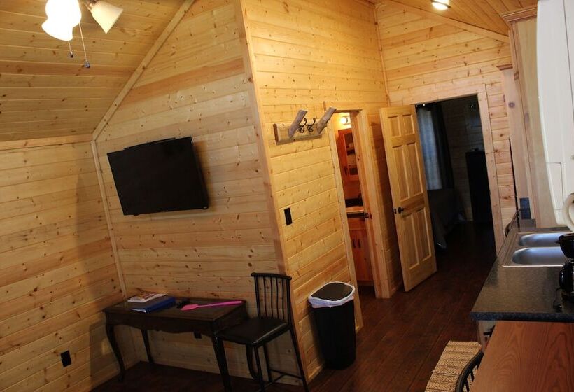 Al S Hideaway Cabin And Rv Space, Llc