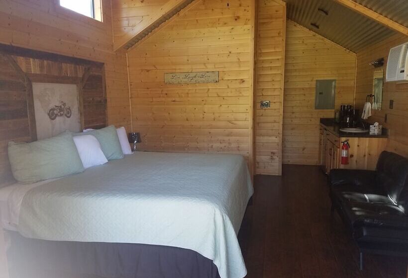 Al S Hideaway Cabin And Rv Space, Llc