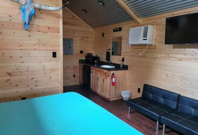 Al S Hideaway Cabin And Rv Space, Llc