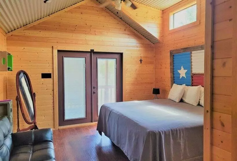 Al S Hideaway Cabin And Rv Space, Llc